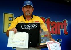Pro Mike Goodwin of Lake Havasu City collected $8,500 and a new Ranger for his victory in the $214,525 EverStart Series Western Division event in 2004 on Lake Havasu.