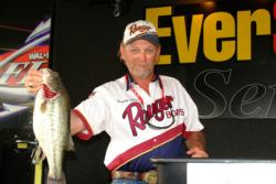 Fifth place at the Pickwick Lake event belonged to Dewey Allen of Connersville, Ind. Allen, who recorded a catch of 11 pounds, 13 ounces, won $7,500 for his efforts.