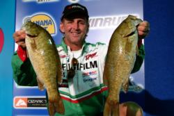 Pro Randy Blaukat of Lamar, Mo., used a 17-pound, 11-ounce catch to finish the day in 11th place.
