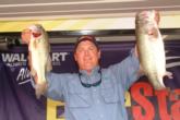 Pro Patrick Pierce of Jacksonville, Fla., is in fourth place with 14 pounds, 9 ounces.