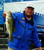Woo Daves sits fourth among the pros after catching four bass Friday.