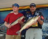Dean Arnoldussen retained the third spot among the pros with a limit weighing 20 pounds, 6 ounces.