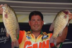 Pro Vic Vatalaro of Kent, Ohio, recorded a two-day stringer weighing 39 pounds, 9 ounces to qualify for the semifinals tied for second place.