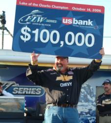 Dion Hibdon of Stover, Mo., wins the Wal-Mart FLW Series on Lake of the Ozarks with a three-day total of 71-8.