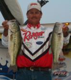 Todd Auten had his best day of the tournament so far and moved into second place, 1 ounce behind the leader.