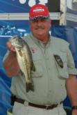 Day-one co-angler leader Rob Boyer bounced back and enters the final round as No. 3 with a three-day total of 26-6.