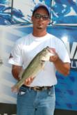 Dean Alexander leads the Texas state team and sits in fifth overall with a day-one catch of 9 pounds, 6 ounces.