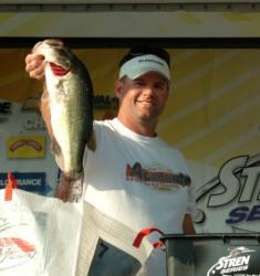 Carthage, Mo., native Joe Waggoner is second in the Co-angler Division with 19 pounds, 14 ounces.