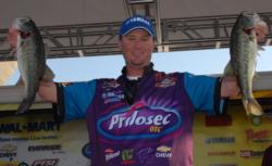 Prilosec pro Chad Grigsby sacked a solid 13-pounds, 10 ounces to eat away at Kenney's lead with a three-day total of 46 pounds, 9 ounces for second place.