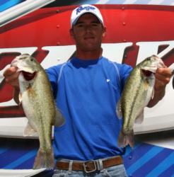 Bo Middleton who won the co-angler division of the 2007 Stren event on Texoma, sits in third place with 19-9. 