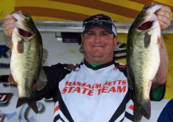 Punching through clean patches of weeds in shallow water led Jamie Worth to a fifth-place finish in the pro division.
