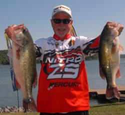 Rounding out the top 5 is Stacey King of Reeds Springs, Mo., with 21 pounds, 12 ounces.