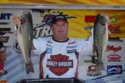 Mike Ward of Paris, Tenn., hauled in five bass weighing 22 pounds, 2 ounces to start the Kentucky Lake event in third place.