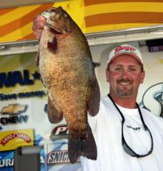 This 6-pound, 9-ounce smallie was more than enough to earn Brian Wisniewski the Big Bass award.