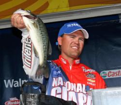 National Guard pro Clifford Pirch caught his biggest bag of the event on day three and advanced to second place.