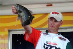 Marc Lippincott of Spokane, Wash., used a four-day catch of 45 pounds, 7 ounces to finish the Columbia River event in fourth place. 