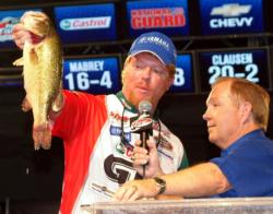 Pro Kyle Mabrey fell from second to fifth after catching only 13 pounds, 2 ounces Sunday.