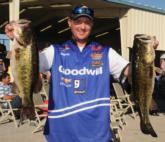 Goodwill pro Chad Grigsby starts the FLW Series in third place with 21-6.