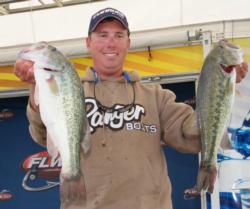 Florida pro Glenn Browne used all largemouths en route to a 17-pound day.
