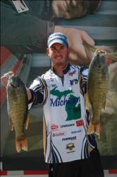 Northern Division boater Jason Knapp of Uniontown, Pa., proudly displays his first-place catch at The Bass Federation National Championship at Watts Bar Lake.