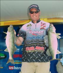 With his 12th-place finish on Lake Oahe, pro Bill Shimota of Lonsdale, Minn., who won the divisional opener on the Mississippi River last month, holds the AOY lead for the Walleye Tour Western Division with 150 points.
