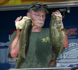 Co-angler leader Peter Wright caught his fish on slow sinking plastics.