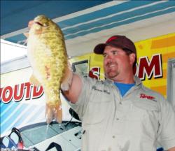 Pro Deron Eck of Kittanning, Pa., won with a three-day total of 10 bass weighing 48 pounds, 13 ounces.