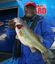 Keith Hawkins of Missouri City, Texas topped the co-angler division with a limit weighing 16-10.