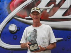 Non-boater Terry Washburn of Leesburg, Fla., used a catch of 13 pounds, 2 ounces to win the Walmart BFL Gator Division event on the Harris Chain of Lakes. Washburn took home a first-place check of $2,100.