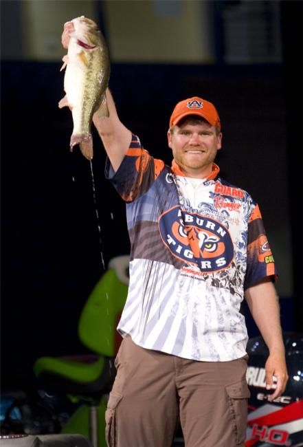 Auburn angler Shaye Baker holds up a giant he caught during the National Guard FLW College Fishing National Championship.