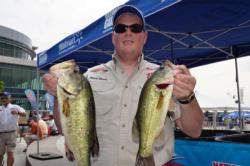 Bolstered by a three-day catch of 35 pounds, 14 ounces, Mark Banks of East Aurora, N.Y., completed his Potomac River tournament run in third place overall.
