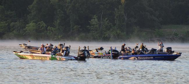 Walmart FLW Tour pros patiently wait for the start of day one on Kentucky Lake.
