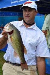 Co-angler Chris Hults of Vancleave, Miss., grabbed hold of second place overall after landing a total catch of 17 pounds, 15 ounces.