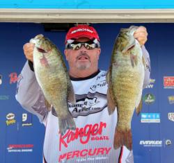 Western angler John Murray enjoys dropshotting deep, clear water, so Erie fit his preference well. Today, he placed fifth.