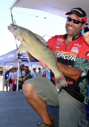 Pro Keith Kavajecz of Kaukauna, Wis., is in second on Oahe with 10 walleyes, 38 pounds, 12 ounces.