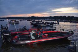 EverStart Series anglers make some last-minute preparations before takeoff.