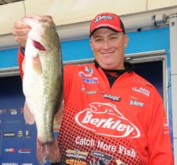 Monte Knight of Quitman, Miss., is in third place with a limit for 15 pounds, 15 ounces.