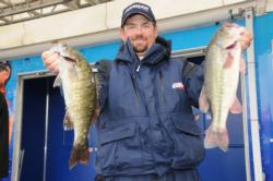 Prevacid pro Dan Morehead of Paducha, Ky., is tied for foruth with 15-3.