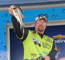 Straight Talk pro JT Kenney gained two spots on day three to finish in seventh place.