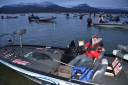EverStart anglers were bundled head to toe as temperatures were below freezing during opening takeoff on Lake Roosevelt.