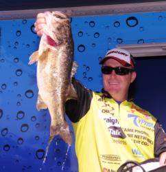 Scott Canterbury of Springville, Ala., finished third with a three-day total of 62 pounds, 10 ounces.