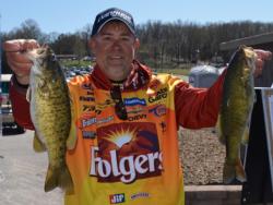 Folgers pro Scott Suggs made the top-20 cut on Beaver Lake with smallmouths.