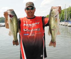 Local TVA pro William Davis of Sheffield, Ala., shares the second place spot with five bass for 20 pounds, 6 ounces.