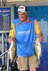 John Devere rose to fourth place after catching 16 pounds, 4 ounces Saturday.