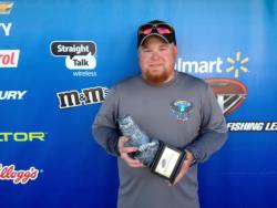 Co-angler Eric Gates of Laurel, Ind., won the Sept. 7-8 Buckeye Division Super Tournament on the Ohio River with a two-day total weight 10 pounds, 10 ounces. Despite weighing only eight bass over two days, Gates still took home the top prize of over $2,200.