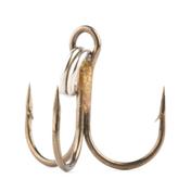 Short shank - The shortened distance from the eye to the bend help trebles stay snug to a lure