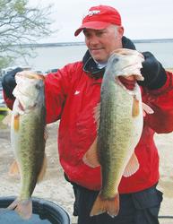 If you want to find more trophy bass, Tim Reneau says you have to get away from the crowd and scour the lake for structure that doesn
