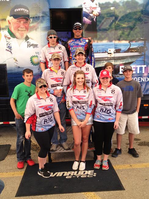 Walmart FLW Tour pro Scott Martin poses with student members of the Lumberton High School bass fishing team during the 2014 Sam Rayburn Tour event.