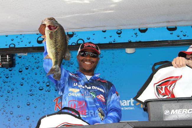 TBF Champion Mark Daniels ran away with the Rayovac FLW Series event on the Cal Delta.