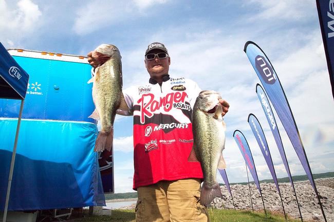 Two big bites helped Jason Lambert jump into the lead going into the weekend at the Kentucky Lake Rayovac FLW Series event.